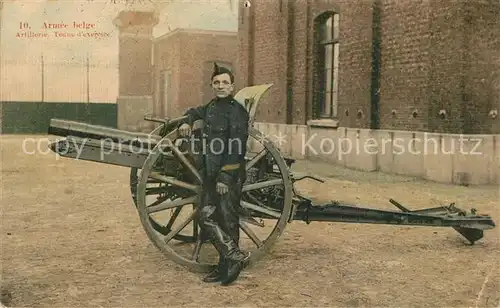 AK / Ansichtskarte Militaria_Belgien Artillerie Tenue d Exercice Militaria Belgien