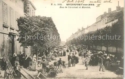 AK / Ansichtskarte Rochefort_sur_Mer Rue de l Arsenal Marche Rochefort_sur_Mer