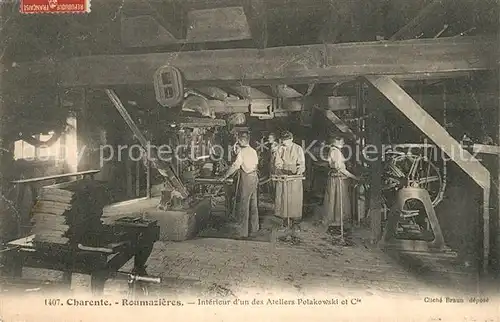 AK / Ansichtskarte Roumazieres Loubert Interieur d an des Ateliers Polakowski  Roumazieres Loubert