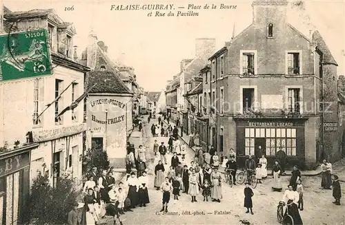 AK / Ansichtskarte Falaise_Calvados Guibray Place de la Bourse Rue du Pavillon Falaise_Calvados