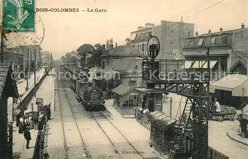 AK / Ansichtskarte Bois Colombes La Gare Bois Colombes