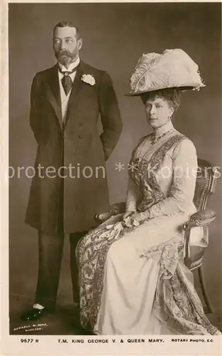 AK / Ansichtskarte Adel_England Kind George V. Queen Mary  Adel_England