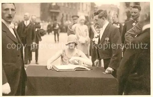 AK / Ansichtskarte Adel_Belgien MonsDuchesse de Brabant Signature du livre d or  Adel Belgien