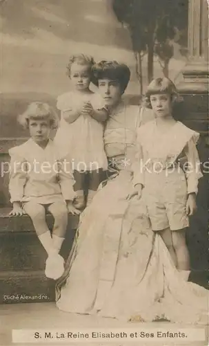 AK / Ansichtskarte Adel_Belgien Reine Elisabeth et ses Enfants Adel Belgien