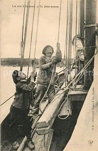AK / Ansichtskarte Fischerei Segelboot Jeune Mousse  
