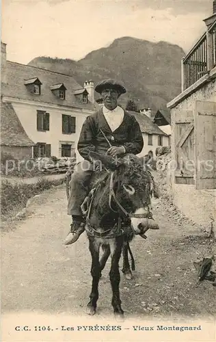 AK / Ansichtskarte Orthez Vieux montagnard aux Pyrenees Orthez