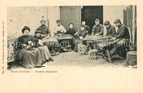 AK / Ansichtskarte Orthez Ouvriers Sandaliers Orthez