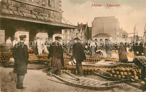 AK / Ansichtskarte Alkmaar Kaasmarkt Alkmaar