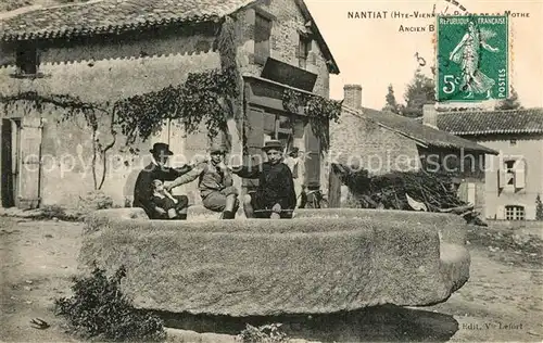 AK / Ansichtskarte Nantiat Place de la Mothe Nantiat