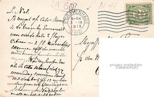 AK / Ansichtskarte Volendam Uitgaan der Kerk Volendam