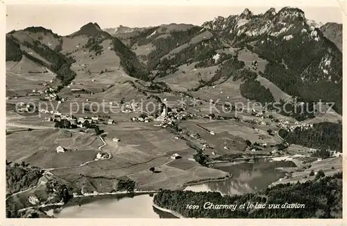AK / Ansichtskarte Charmey et le lac vus d avion Alpes Charmey