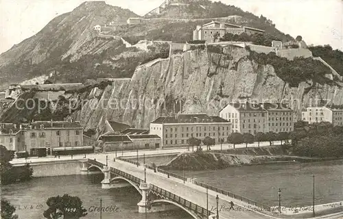 AK / Ansichtskarte Grenoble Pont de l Esplanade et les Forts Grenoble