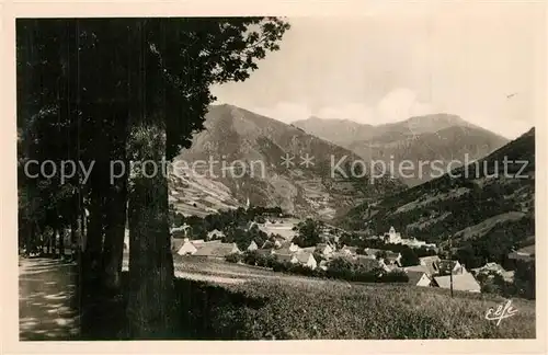 AK / Ansichtskarte Castillon de Larboust et au fond Clocher de Saint Aventin Vallee de Larboust Castillon de Larboust