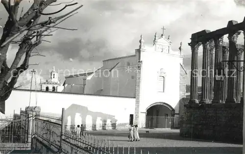 AK / Ansichtskarte Evora Templo Romano de Diana e Igreja dos Loios Evora