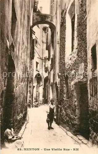 AK / Ansichtskarte Menton_Alpes_Maritimes Une vieille rue Menton_Alpes_Maritimes