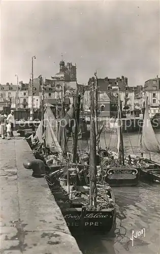 AK / Ansichtskarte Dieppe_Seine Maritime Bateaux de peche dans le port Dieppe Seine Maritime