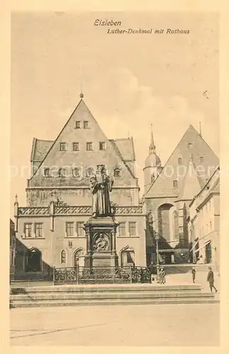 AK / Ansichtskarte Eisleben Luther Denkmal mit Rathaus Eisleben