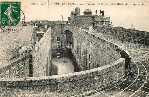 AK / Ansichtskarte Morlaix Chateau du Taureau ou fut enferme Blanqui Morlaix