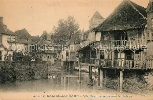 AK / Ansichtskarte Salies de Bearn Vieilles maisons sur le Saleys Salies de Bearn