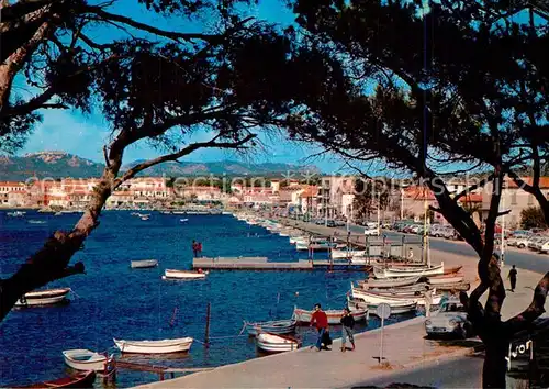 AK / Ansichtskarte Le_Brusc Le Port et les Quais Le_Brusc