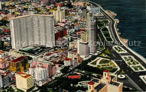 AK / Ansichtskarte Habana_Havana Vista aerea del Vedado Edificio Focsa Plaza del maine Habana Havana
