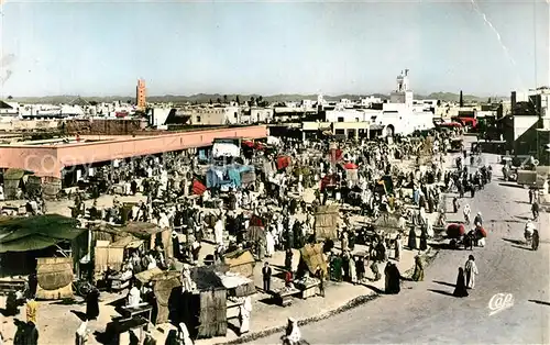 AK / Ansichtskarte Marrakech_Marrakesch Place Djemaa El Fna vers les Djebilets Marrakech Marrakesch