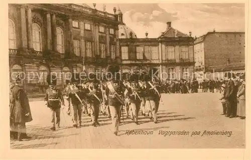 AK / Ansichtskarte Kobenhavn Vagtparaden paa Amalienborg Kobenhavn