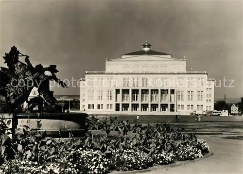 AK / Ansichtskarte Leipzig Opernhaus am Karl Marx Platz Messestadt Leipzig