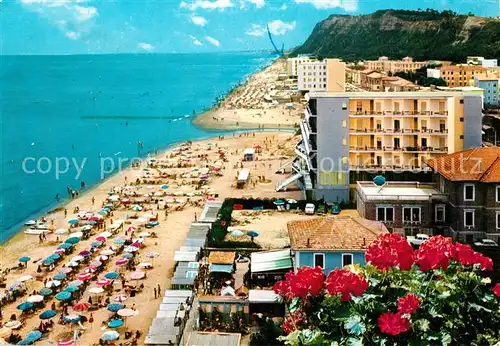 AK / Ansichtskarte Pesaro Spiaggia e Monte Ardizio Pesaro