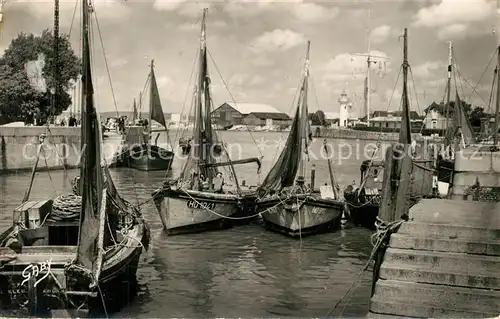 AK / Ansichtskarte Honfleur Le port bateaux Honfleur