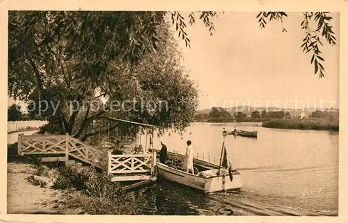 AK / Ansichtskarte Vichy_Allier Les Bords de l Allier Bateau Vichy Allier