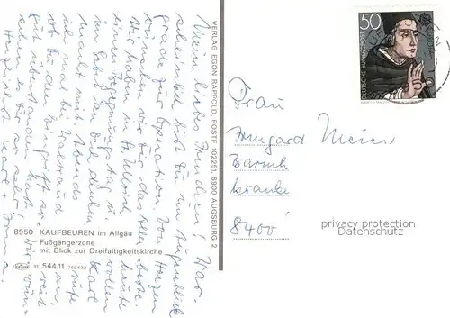 AK / Ansichtskarte Kaufbeuren Fussgaengerzone mit Blick zur Dreifaltigkeitskirche Kaufbeuren