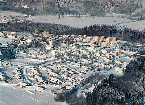 AK / Ansichtskarte Neutrauchburg Heilklimatischer Kurort im Winter Fliegeraufnahme Neutrauchburg