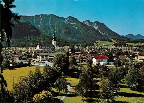AK / Ansichtskarte Inzell Kurpark mit Blick zum Rauschberg Inzell