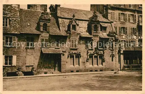 AK / Ansichtskarte Roscoff Place Michel Bouquet Vieille Maison Roscoff