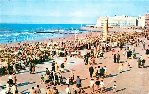 AK / Ansichtskarte Ostende_Oostende Beach and Kursaal 