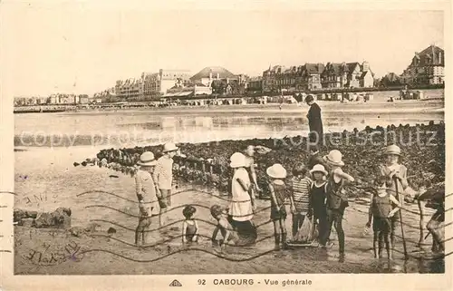 AK / Ansichtskarte Cabourg Kinder am Strand Cabourg