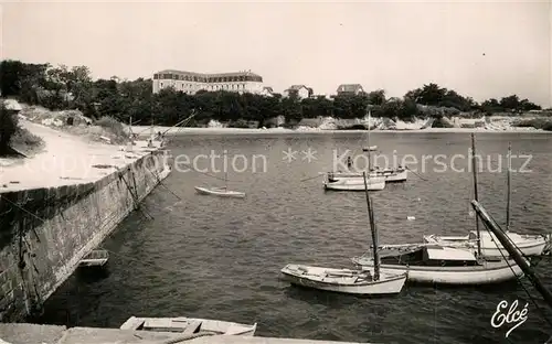 AK / Ansichtskarte Saint Georges de Didonne Vue sur le Port et la Colonie de Vacances de Miramar Saint Georges de Didonne