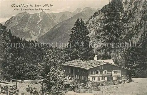 AK / Ansichtskarte Oberstdorf Altes Bauernhaus im Birgsautal Alpenpanorama Oberstdorf