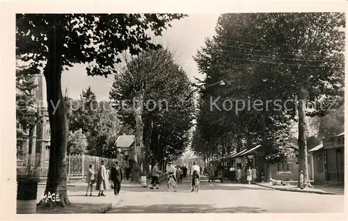 AK / Ansichtskarte Les_Andelys Avenue de la Republique Les_Andelys