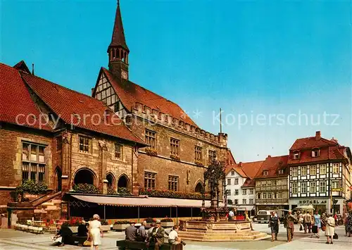 AK / Ansichtskarte Goettingen_Niedersachsen Marktplatz mit Rathaus Goettingen Niedersachsen