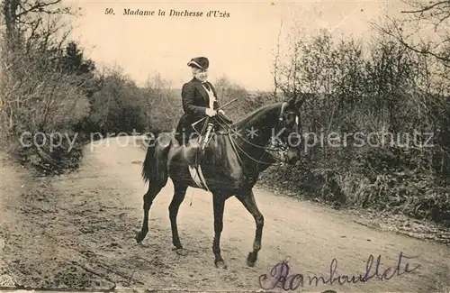 AK / Ansichtskarte Rambouillet Madame la Duchesse d Uzes Rambouillet