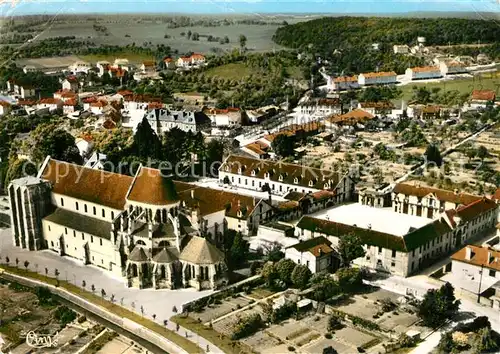 AK / Ansichtskarte Montier en Der Eglise Abbatiale et Haras National vue aerienne Montier en Der