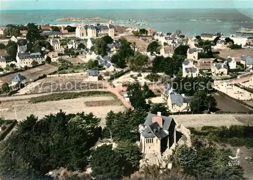 AK / Ansichtskarte Tregastel Vue generale et Castel Sainte Anne vue aerienne Tregastel