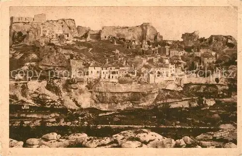 AK / Ansichtskarte Les_Baux de Provence Panorama prise du Sarragan Les_Baux de Provence