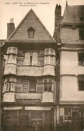 AK / Ansichtskarte Lannion Maison du Chapelier Place du Centre Lannion