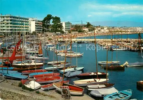 AK / Ansichtskarte Antibes_Alpes_Maritimes Petit Port de la Salis et la plage Antibes_Alpes_Maritimes