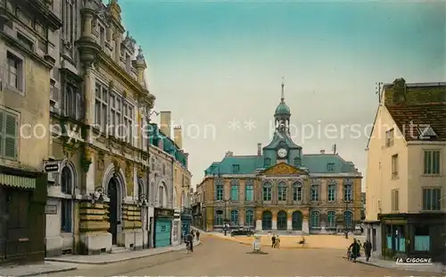 AK / Ansichtskarte Chaumont_Haute Marne Place de lHotel de Ville Chaumont Haute Marne