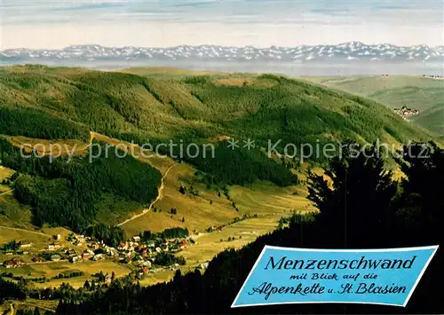AK / Ansichtskarte Menzenschwand mit Blick auf die Alpenkette und St Blasien Schwarzwald Menzenschwand