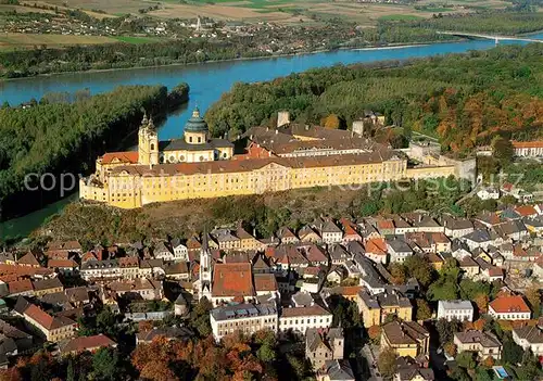 AK / Ansichtskarte Melk_Donau Stift Kloster Fliegeraufnahme Melk_Donau